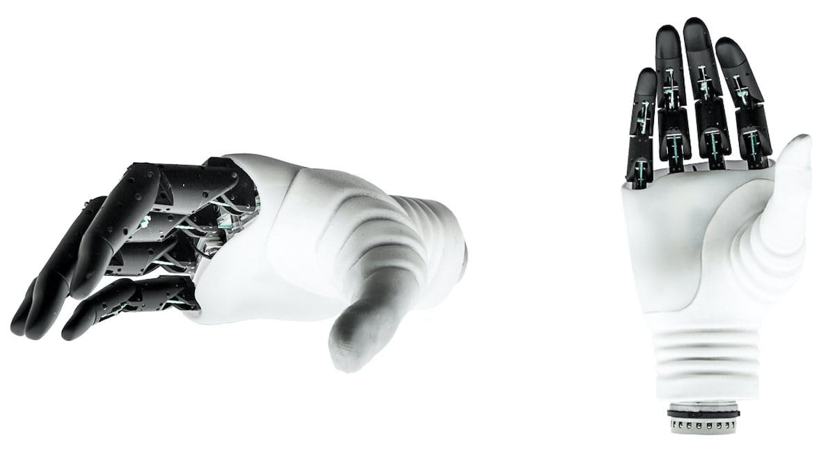 prothese main robotique hannes