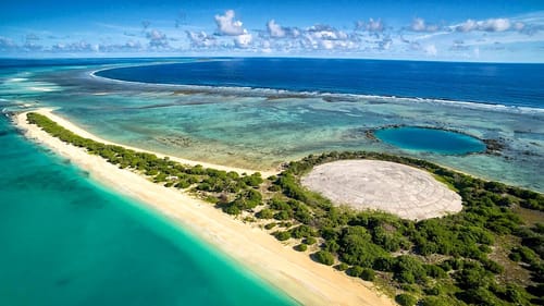 La « tombe » radioactive de l'île Runit, remplie de déchets nucléaires, commence à se fissurer