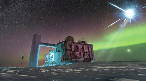 Une particule d'antimatière extrêmement énergique percute l'Antarctique